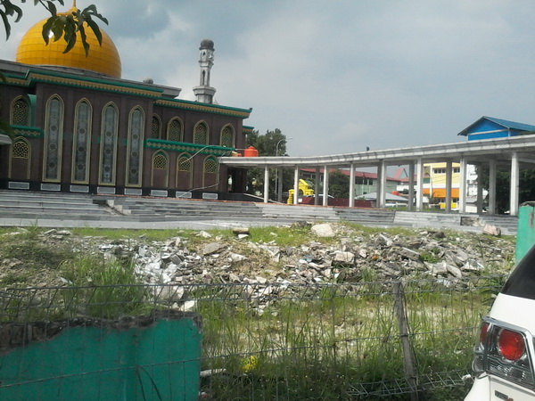 Revitalisasi Masjid Raya Pekanbaru Timbulkan Masalah